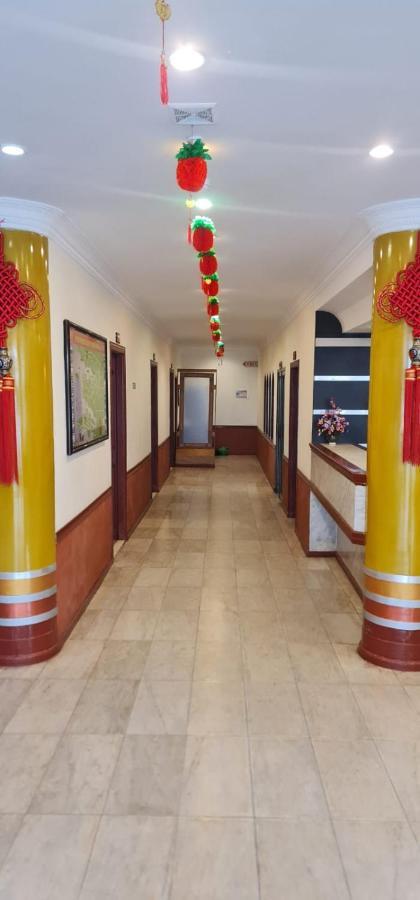 Paradise Hotel タンジュン・ピナン エクステリア 写真