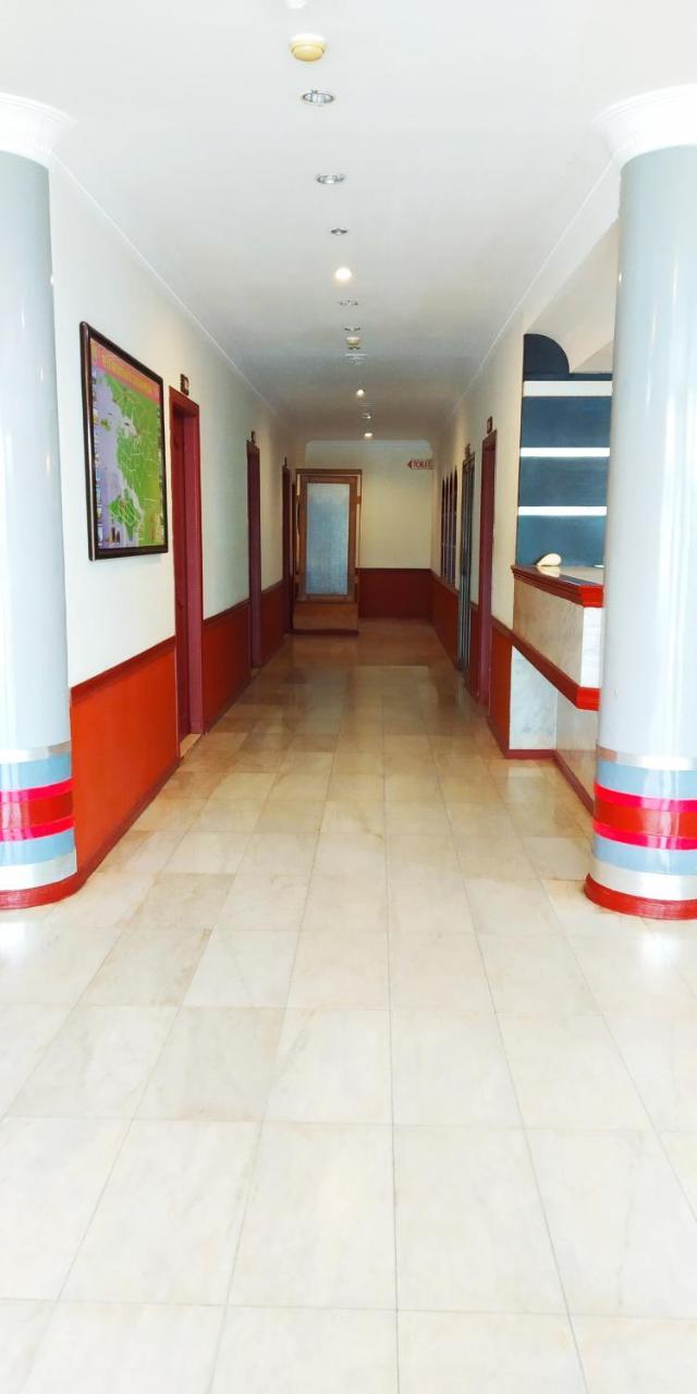Paradise Hotel タンジュン・ピナン エクステリア 写真
